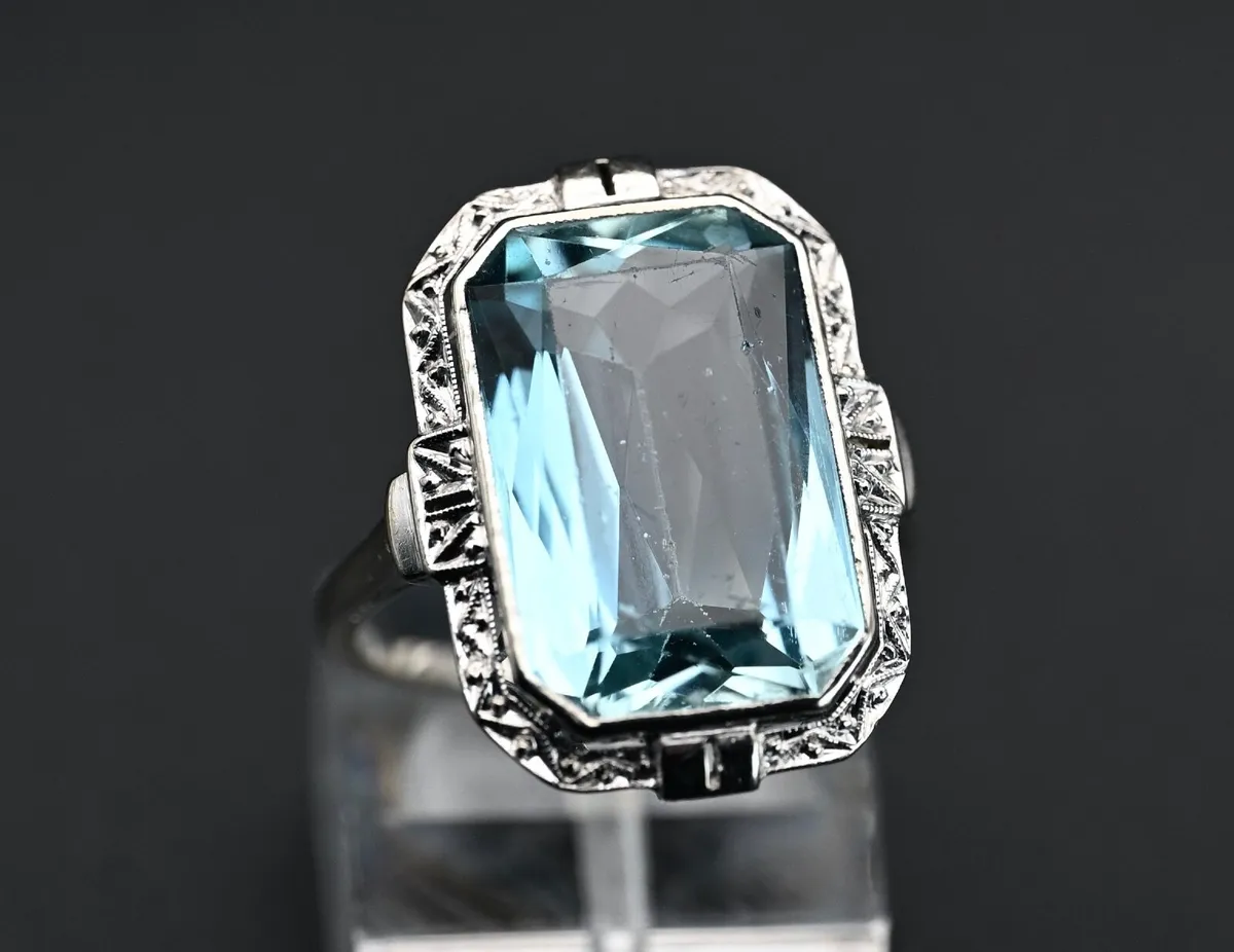 Stunning Antique Art Deco Aquamarine Ring - Image 3
