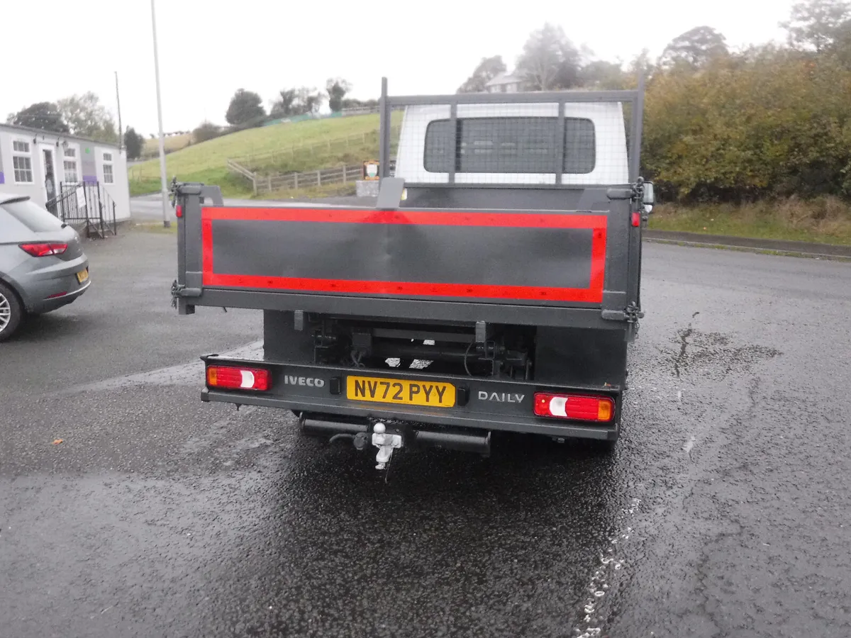 Iveco 35-140 2023 double cab tipper 48886mls air c - Image 4