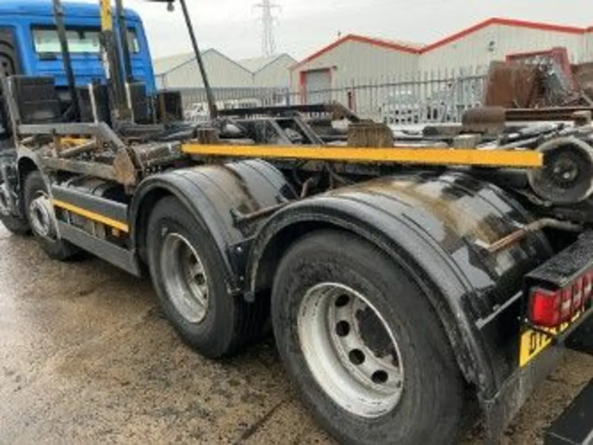 Man Other 2016 - Image 4