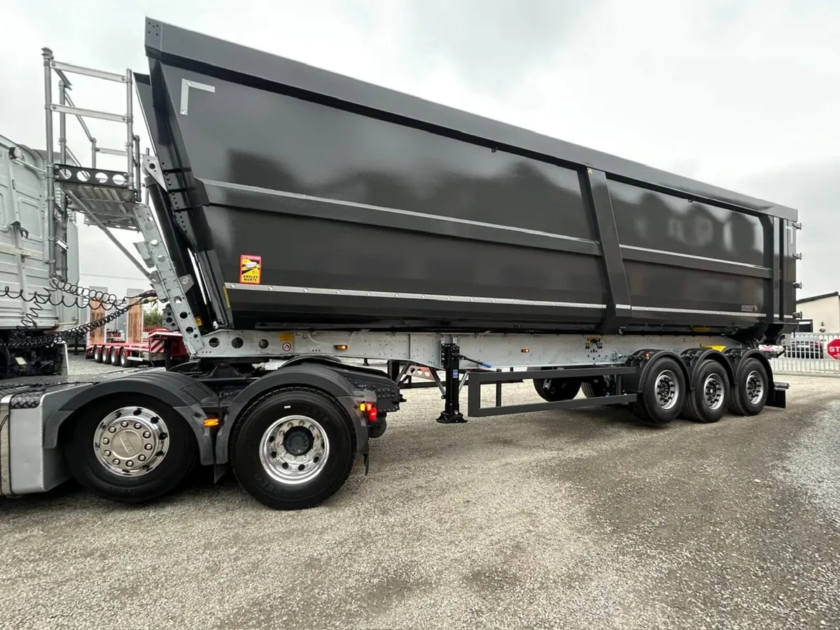 NEW SCHMITZ 10.5m STEEL SCRAP BULK TIPPING TRAILER - Image 1