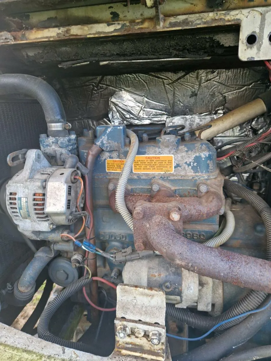 bobcat 320 mini digger - Image 4