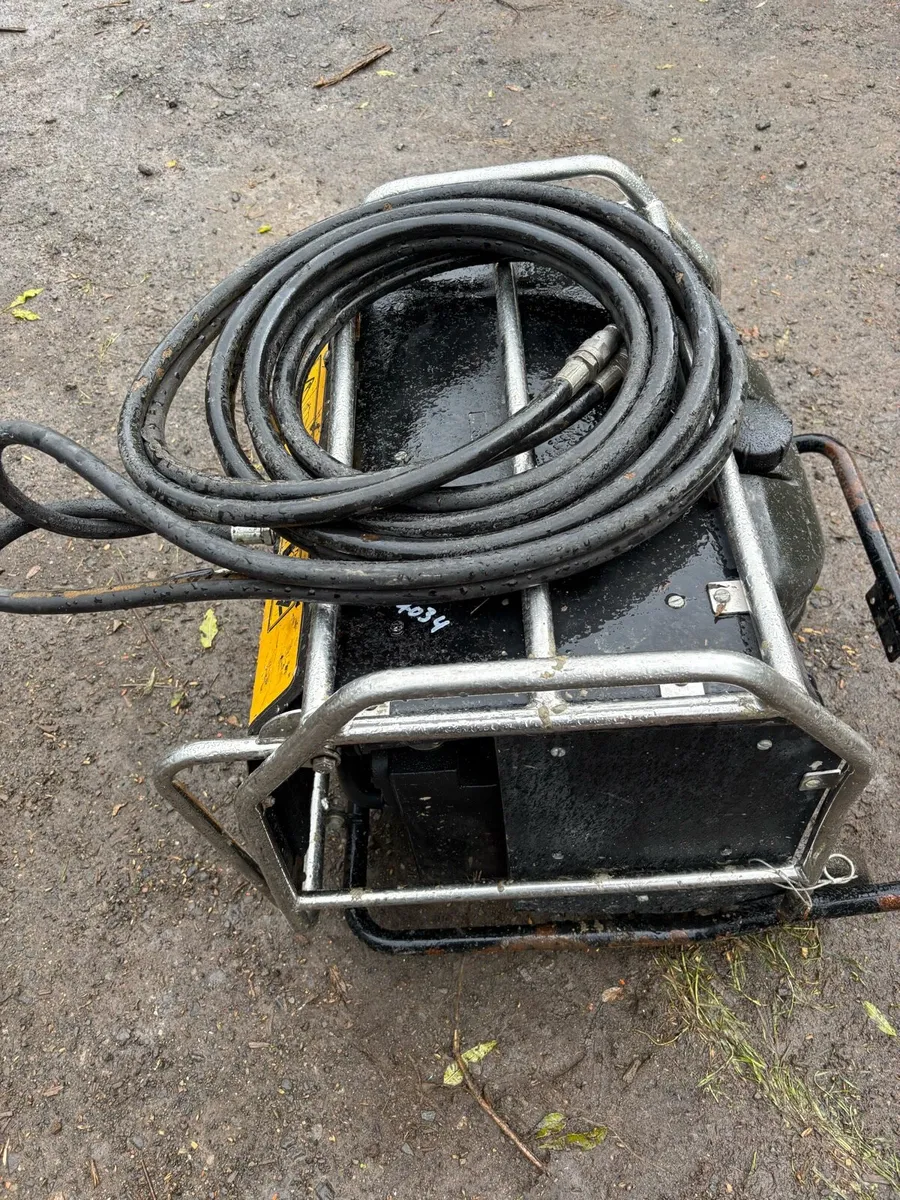 JCB BEAVER DIESEL POWER PACK - Image 1