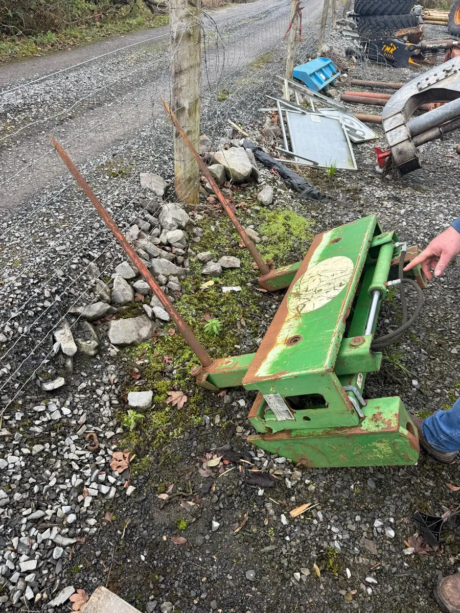 Trailed reeler + machinery - Image 4