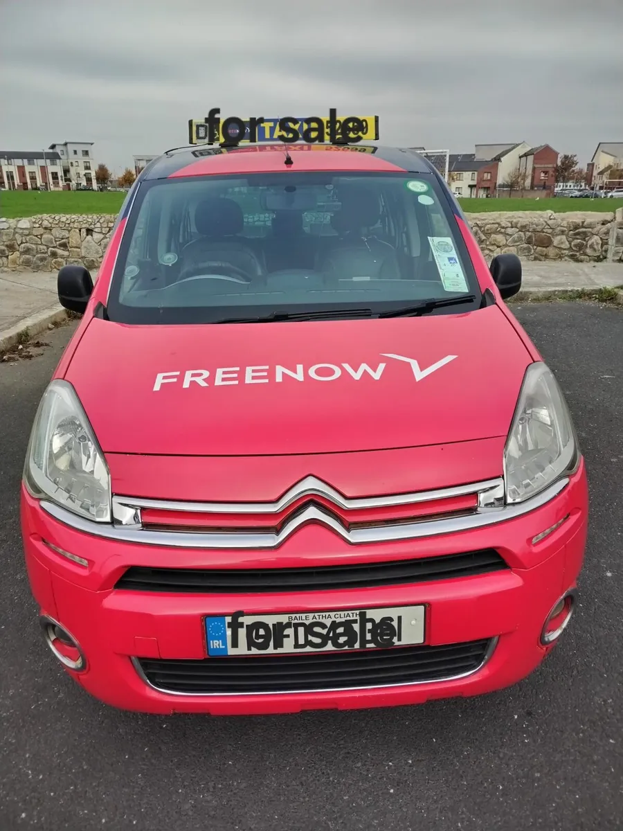 READY TAXI FOR SALE - Image 1