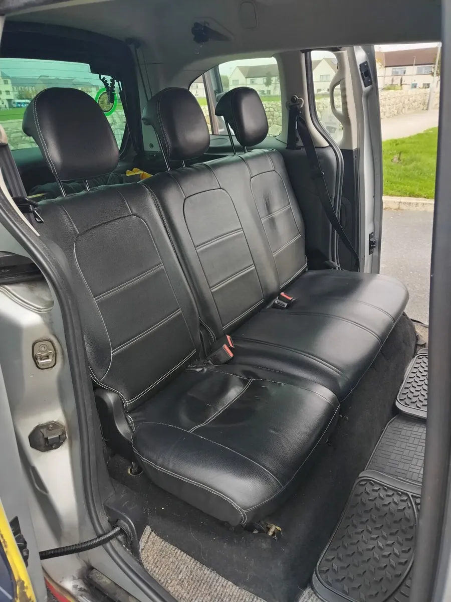 READY TAXI FOR SALE - Image 3