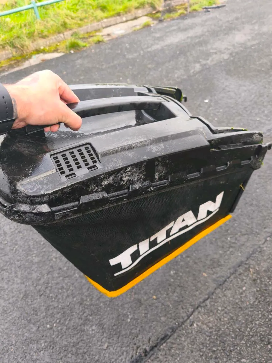 Self propelled Lawnmower - Image 3