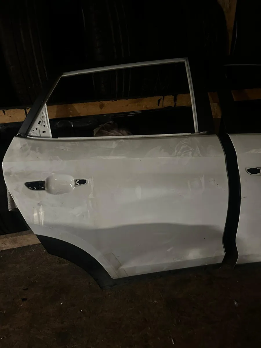 Hyundai Tucson Right hand side doors 2015-2020 - Image 3