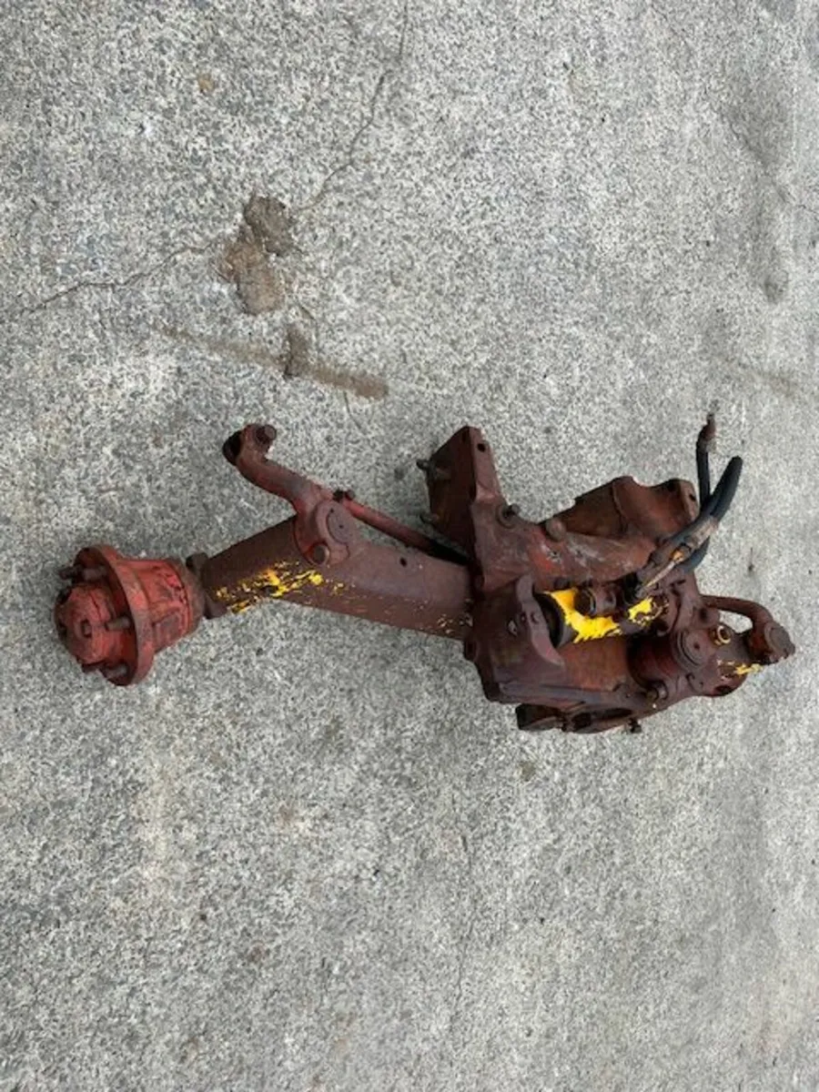 MF FRONT AXLE - Image 2