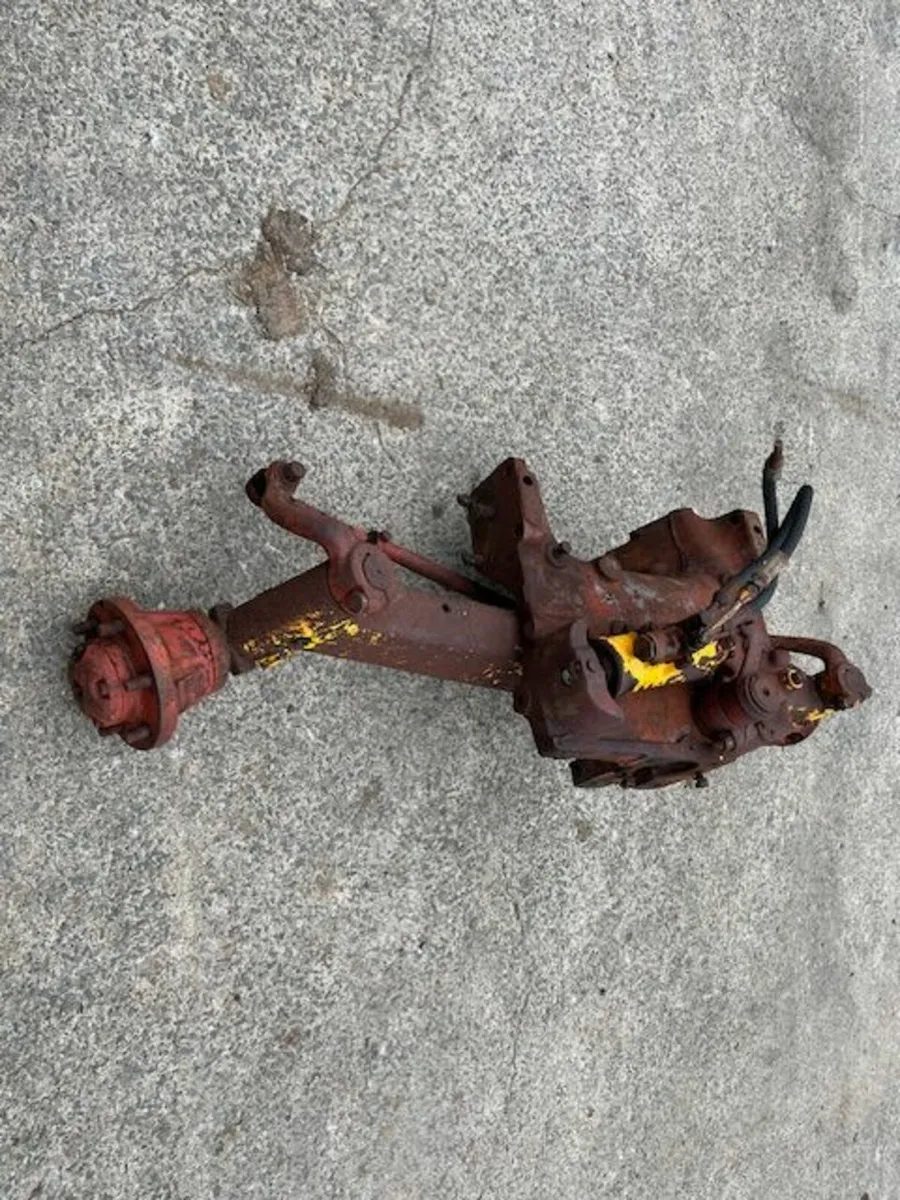 MF FRONT AXLE - Image 4