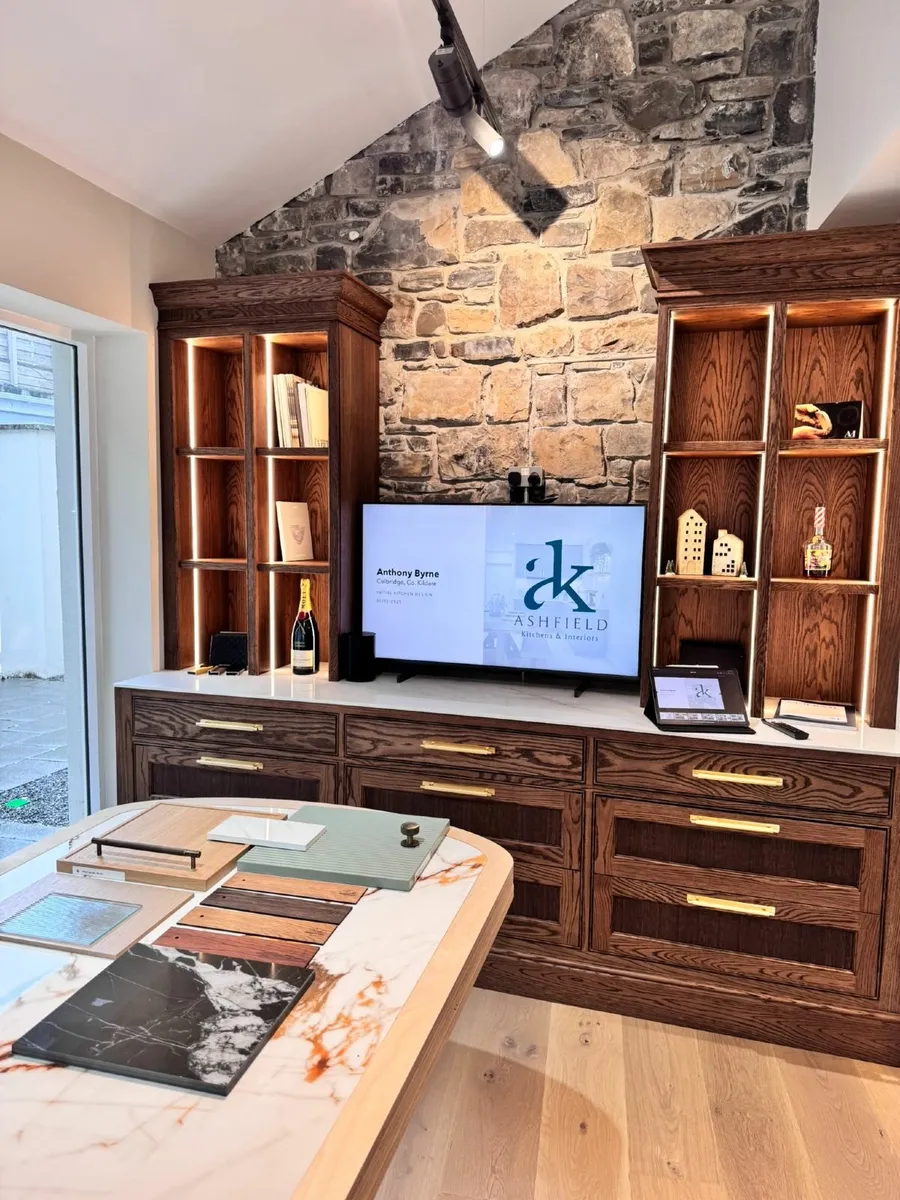 Ex Display Solid Oak Bespoke Media & Display Cabin - Image 3