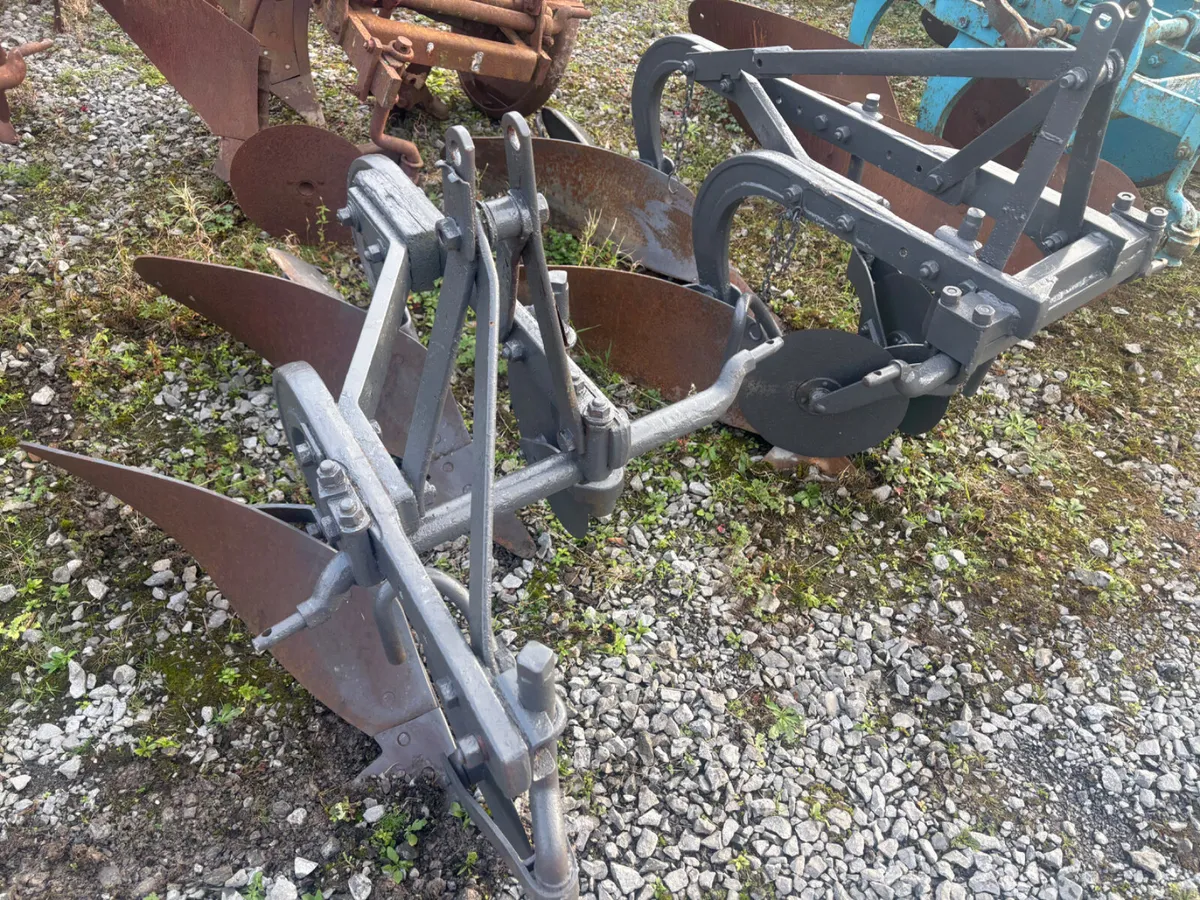 Ferguson Ploughs - Image 3