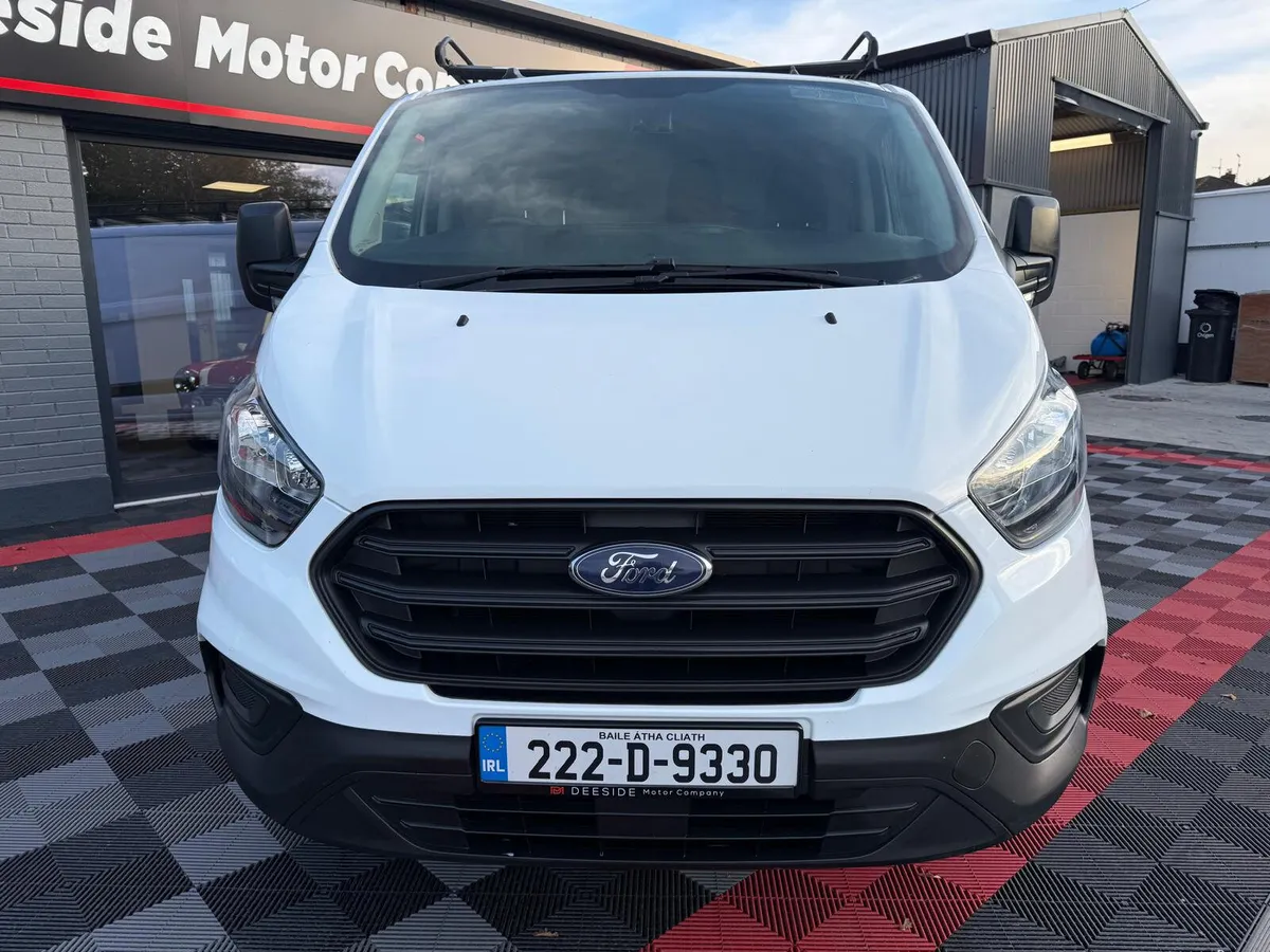 Ford Transit Custom 2022, ONLY 100KM'S , FINANCE . - Image 4