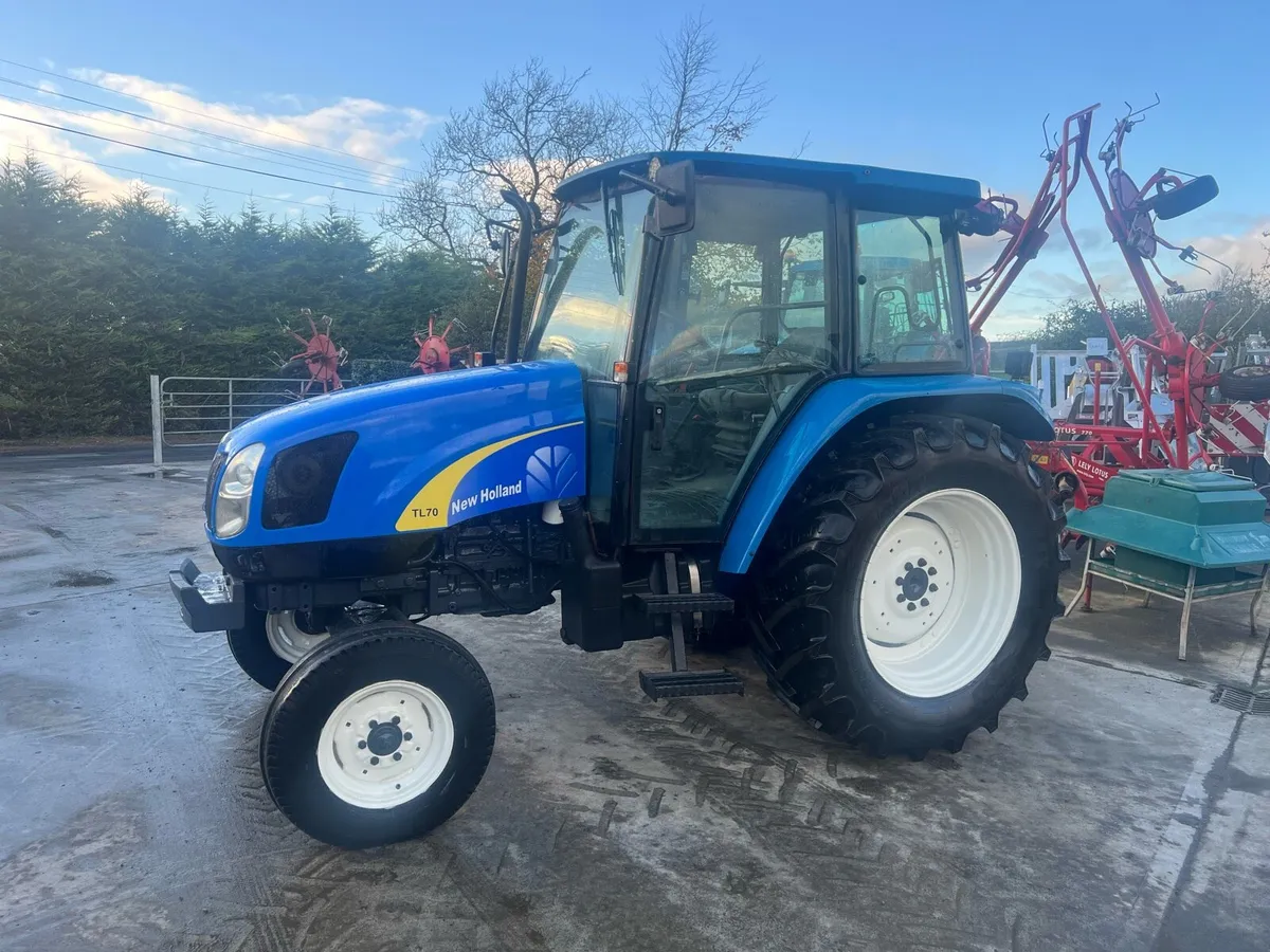 New Holland TL70 - Image 1