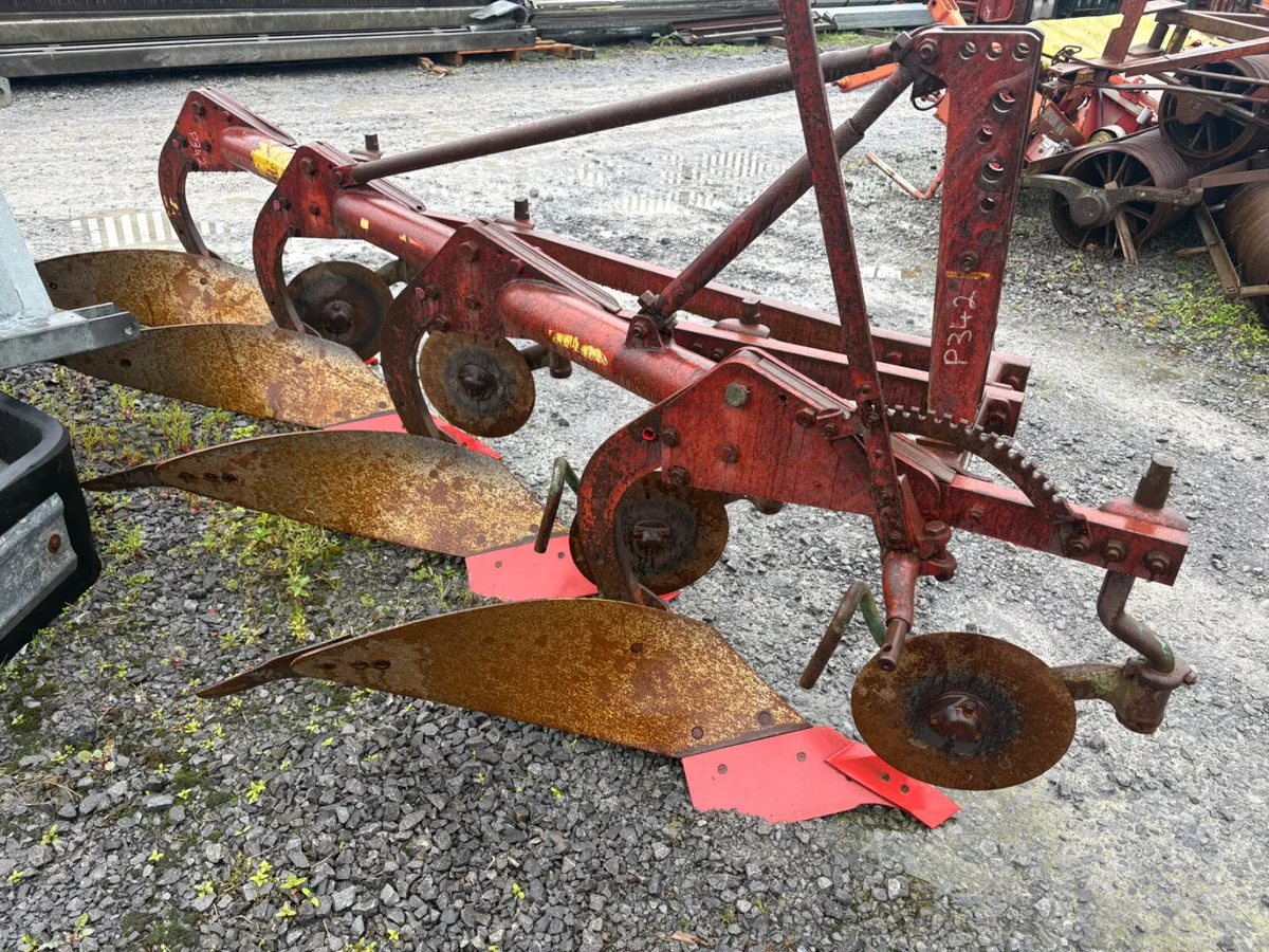 Kverneland 4 Furrow Plough - Image 1