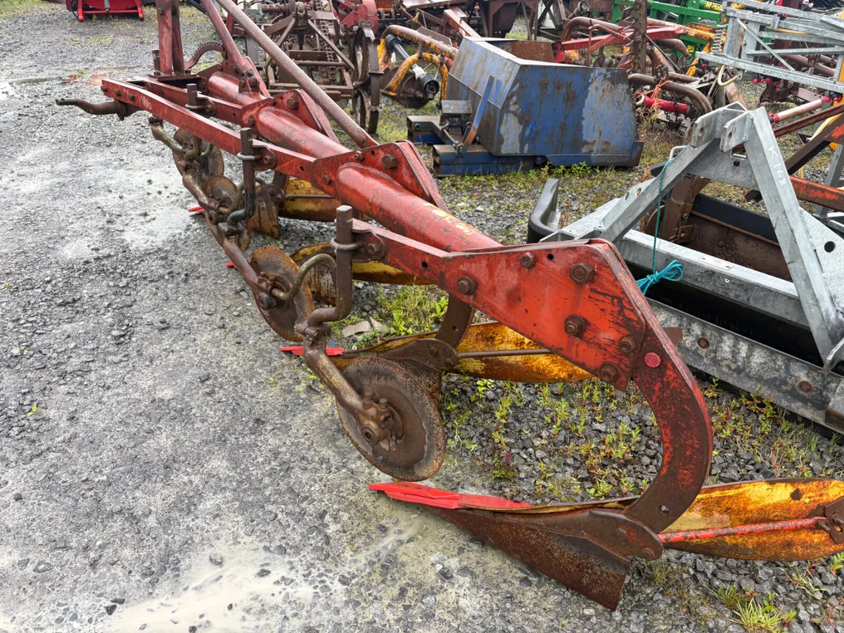 Kverneland 4 Furrow Plough - Image 4