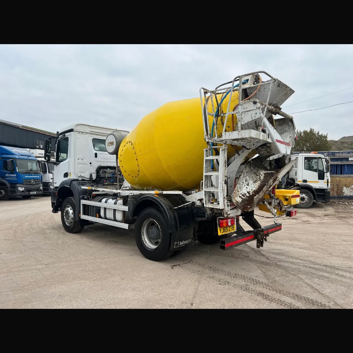 2020 Mercedes Mini Mix - Image 3