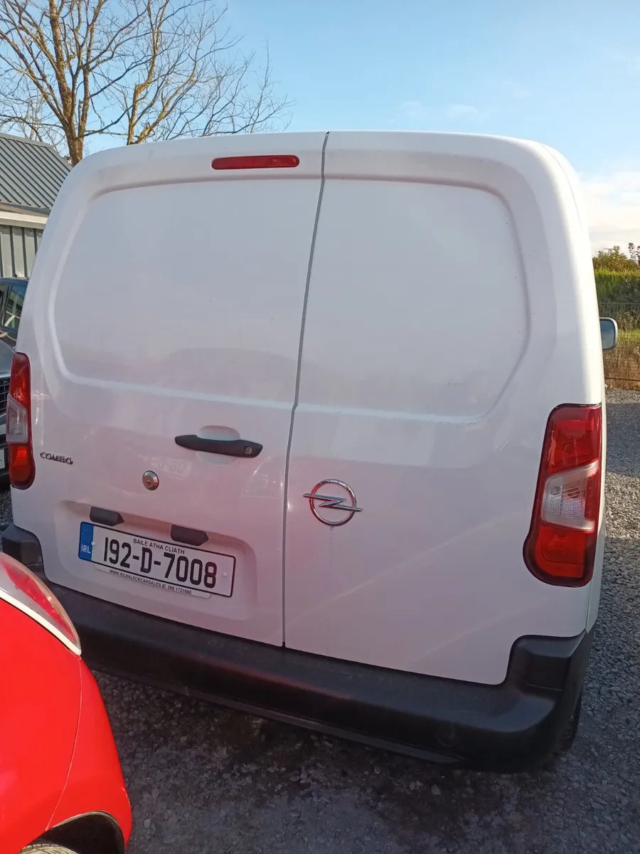 Opel Combo 2019 - Image 4