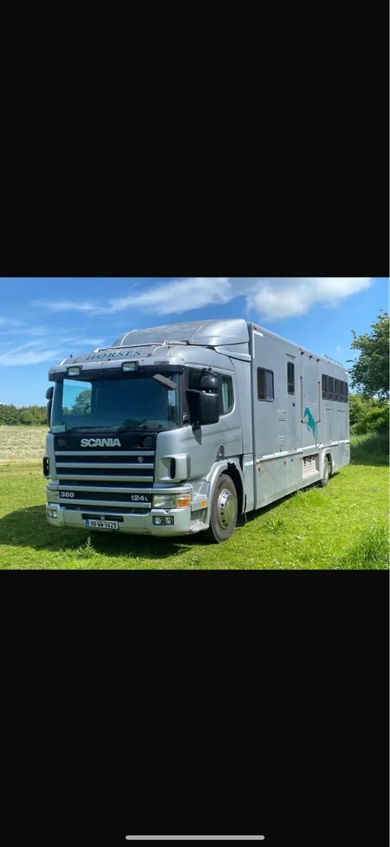 Scania horse lorry - Image 1