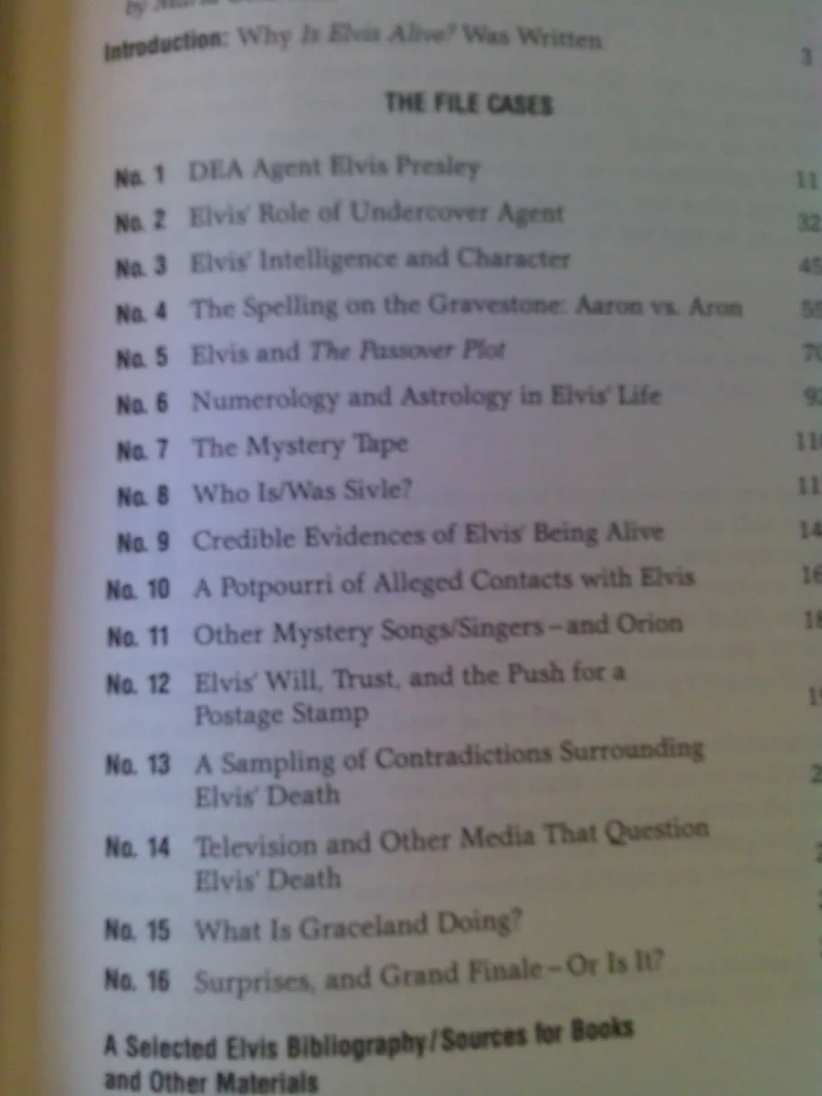 Vintage Elvis books - Image 2
