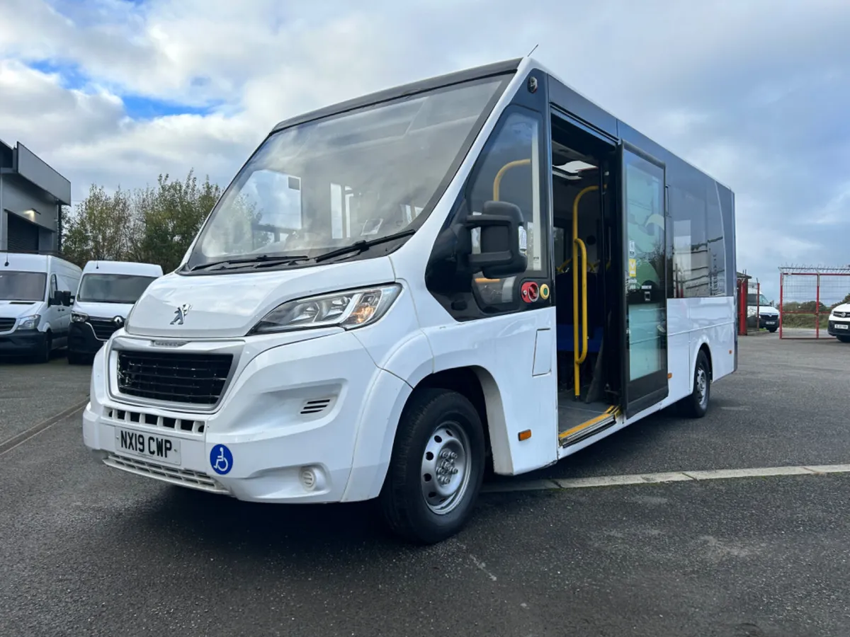 Peugeot Boxer 2019- Welfare Bus - Image 1