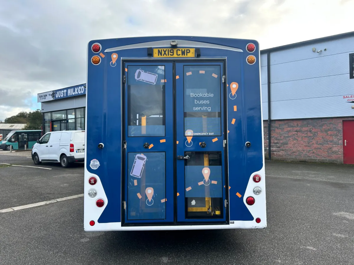 Peugeot Boxer 2019- Welfare Bus - Image 4