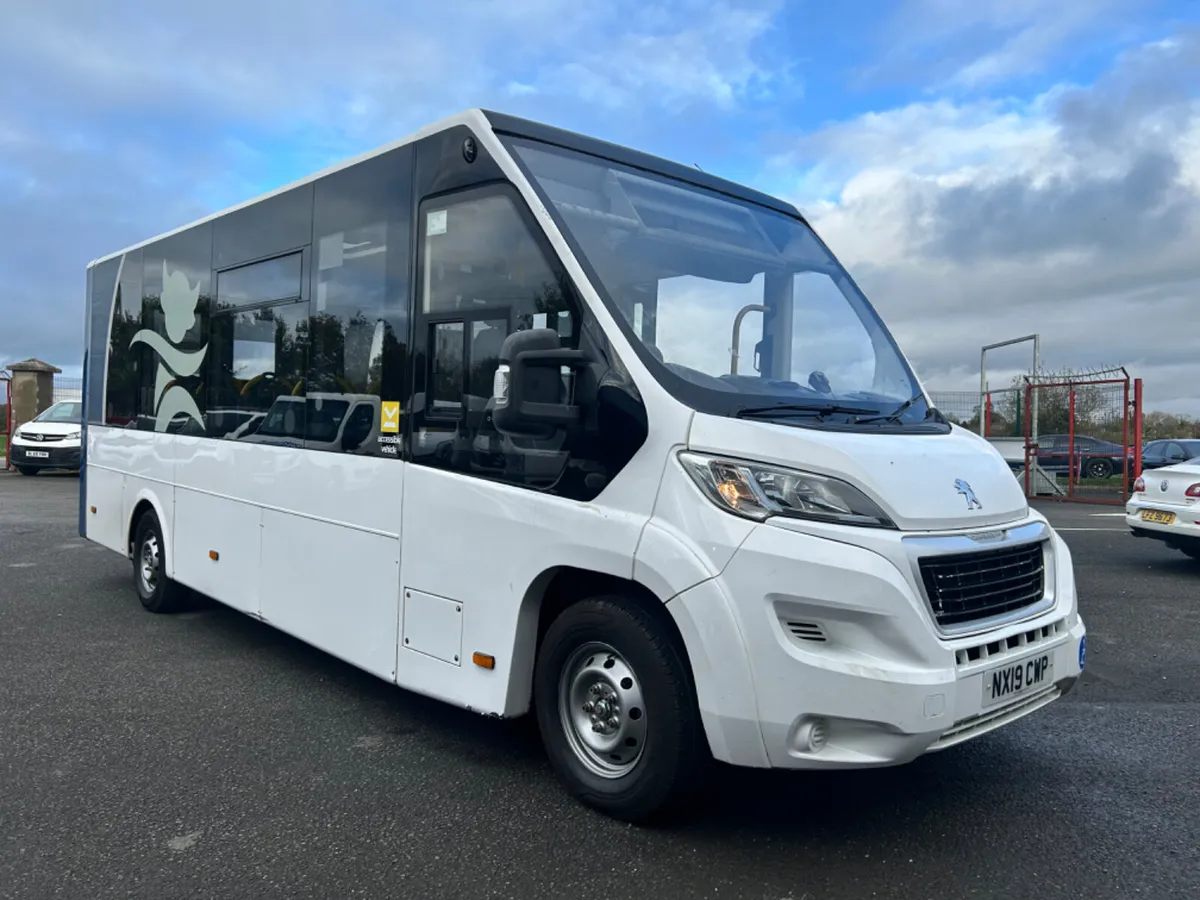 Peugeot Boxer 2019- Welfare Bus - Image 3