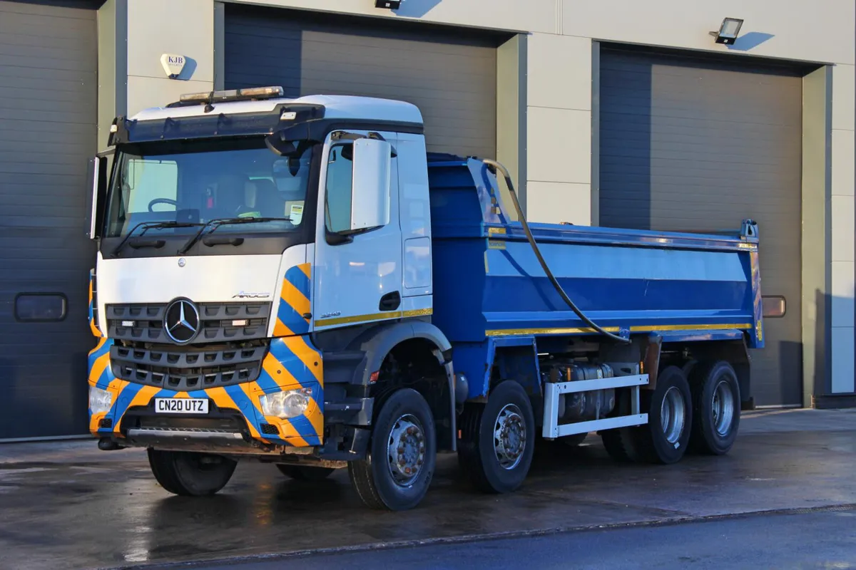 2020 (20) MERCEDES-BENZ AROCS 8X4 TIPPER (EURO 6) - Image 1