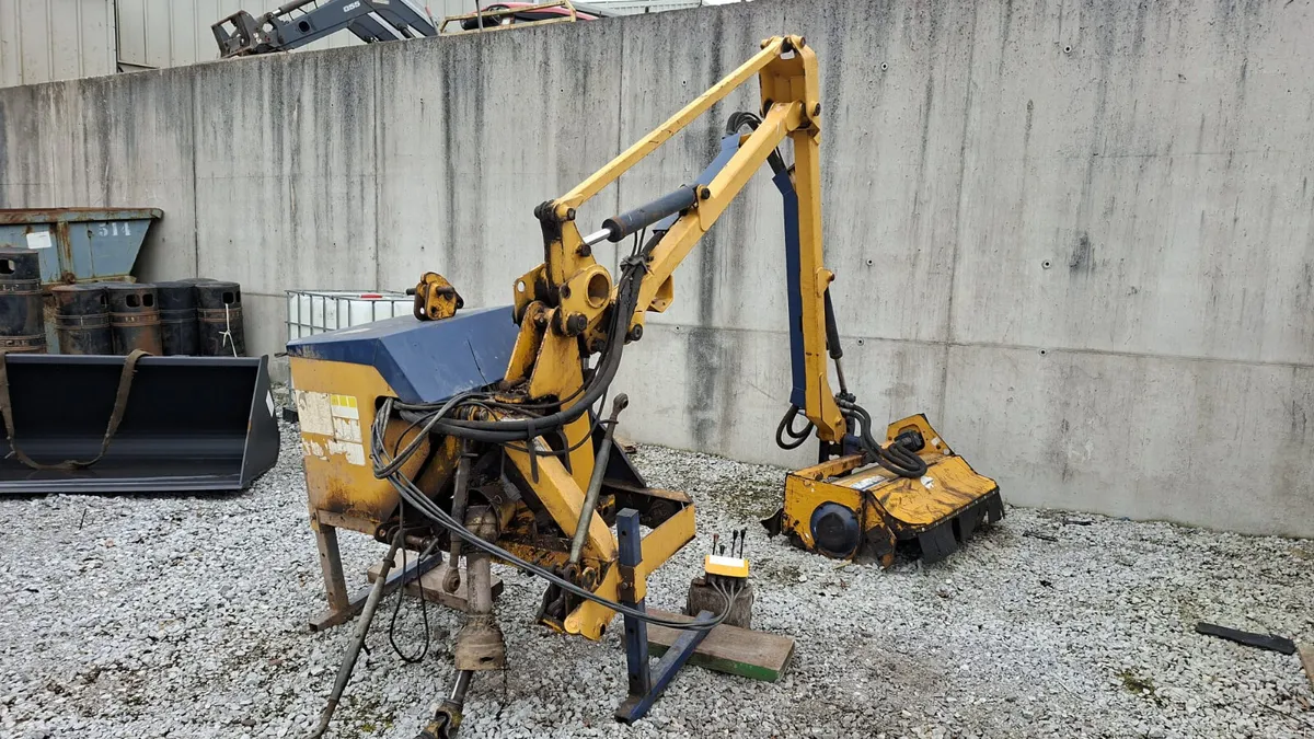 Bomford Hedge Cutter - Image 2