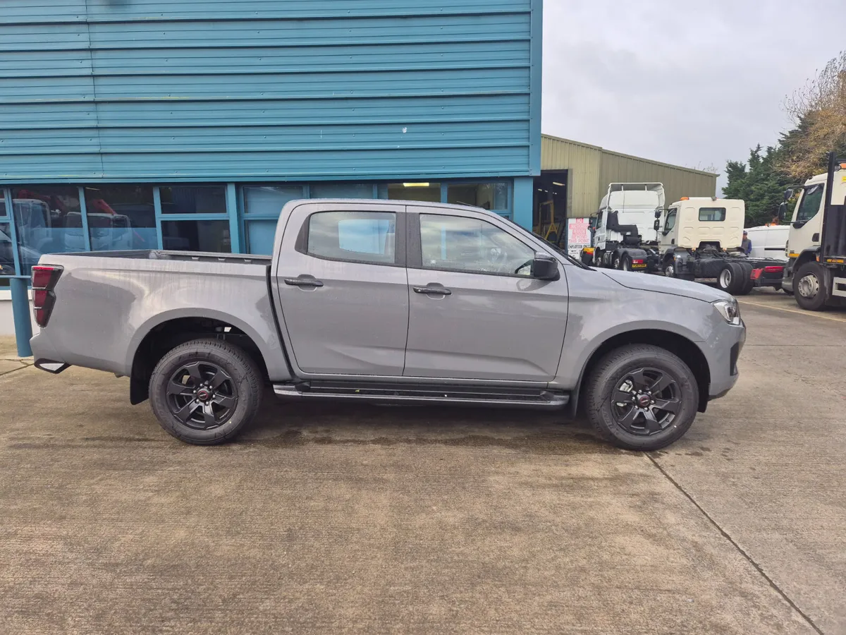 NEW ISUZU D-MAX LSE AUTO - Image 4