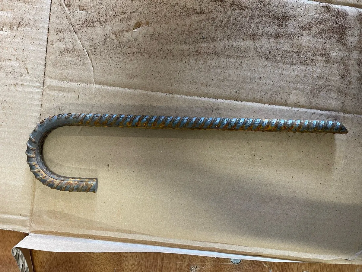 Bouncy castle pegs - Image 1