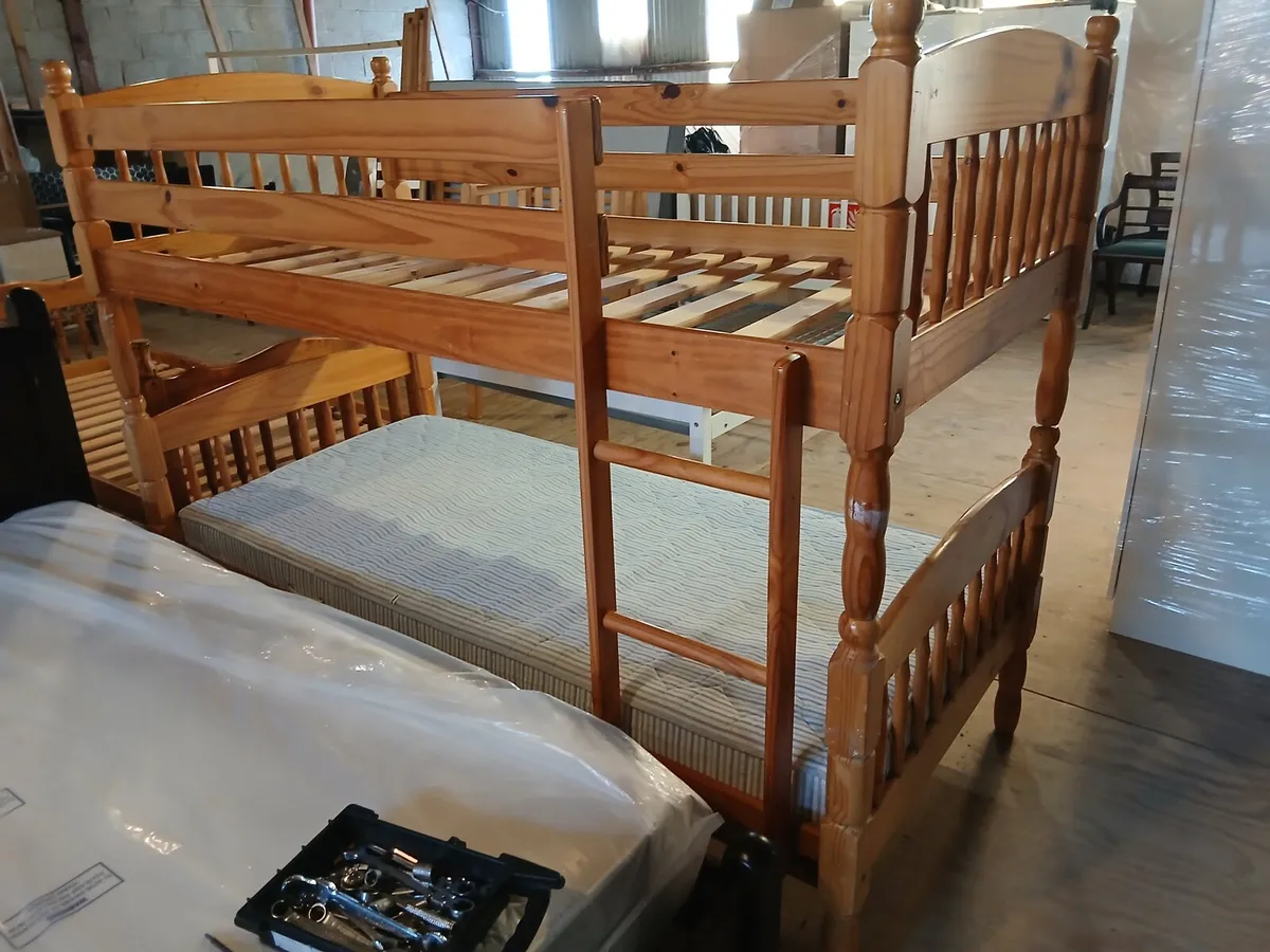 Bunk beds - Image 1