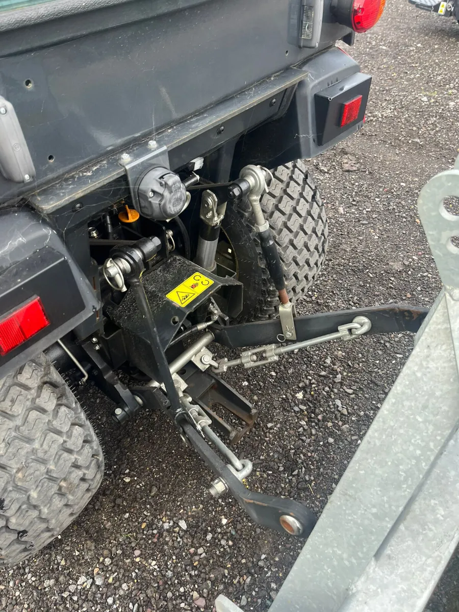 Yanmar 221 Compact Tractor - Image 3