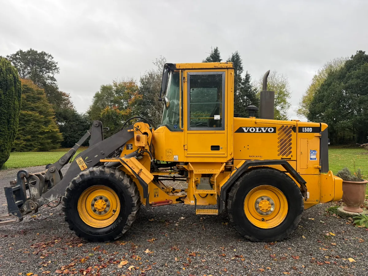 2002 Volvo L50D loader 9800 hours €33950 Plus Vat - Image 3