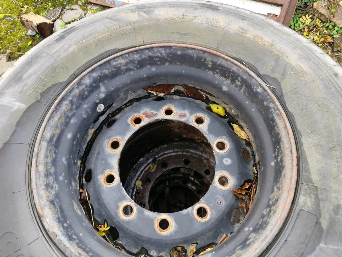 Trailer tyres - Image 1