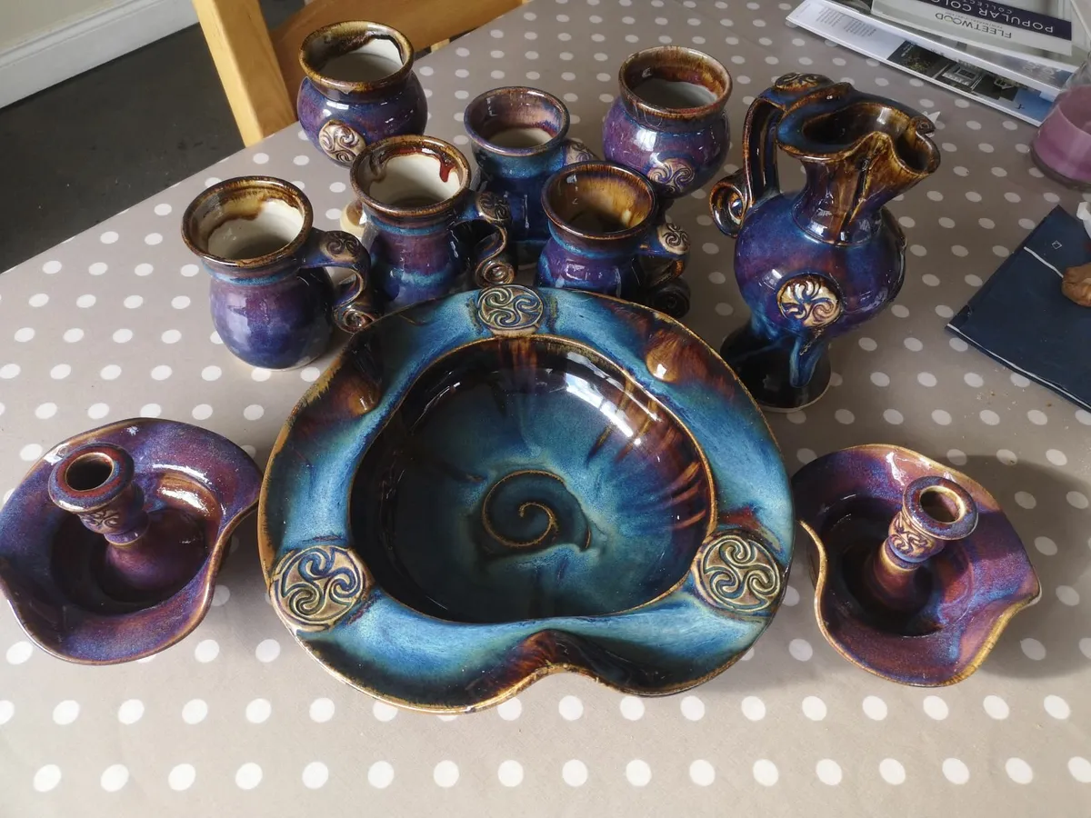 Colm De Ris pottery - Image 1