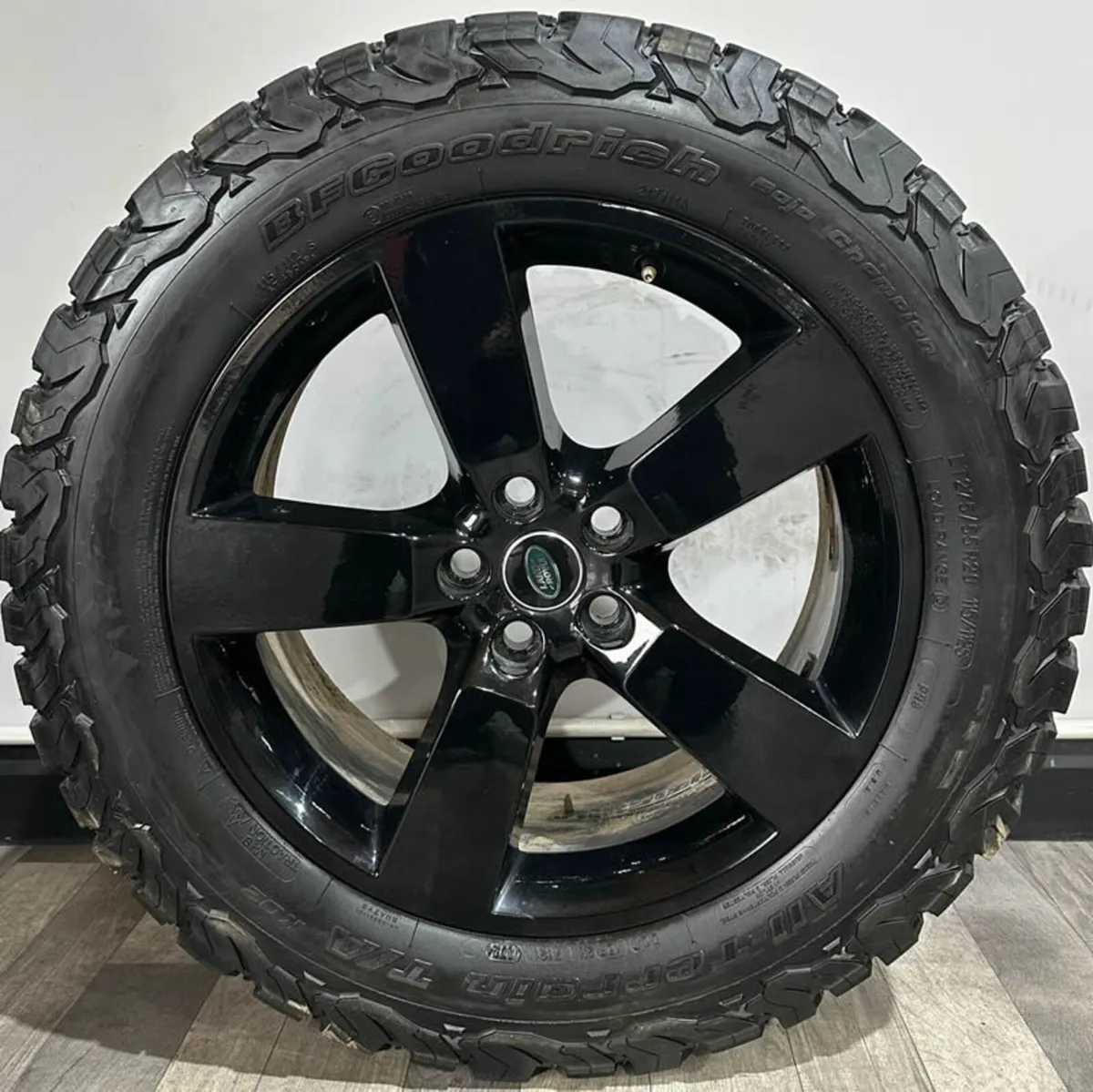 20" GENUINE OEM DEFENDER 5098 & BF GOODRICH - Image 2