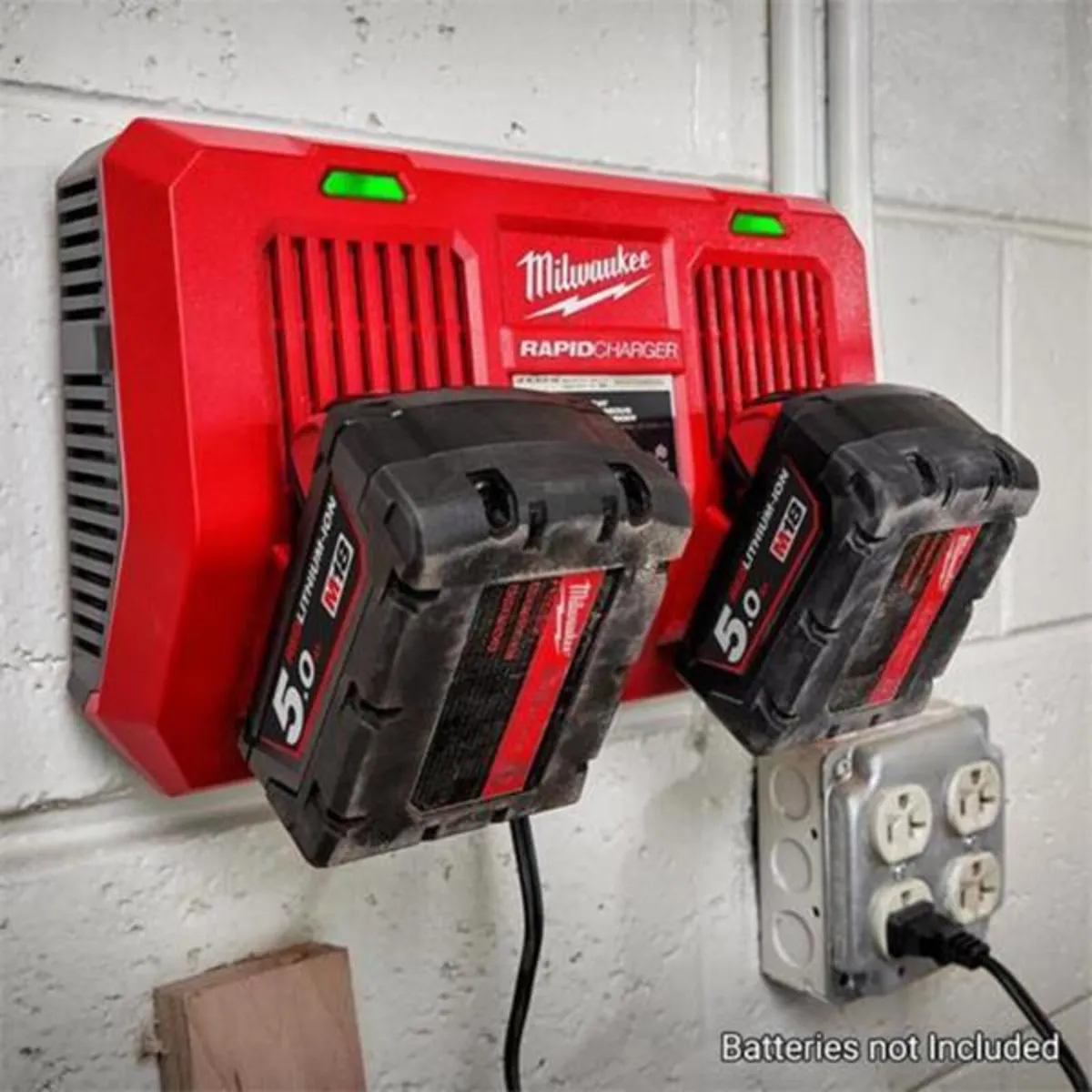 Milwaukee Rapid Charger – Dual Bay 220V - Image 3
