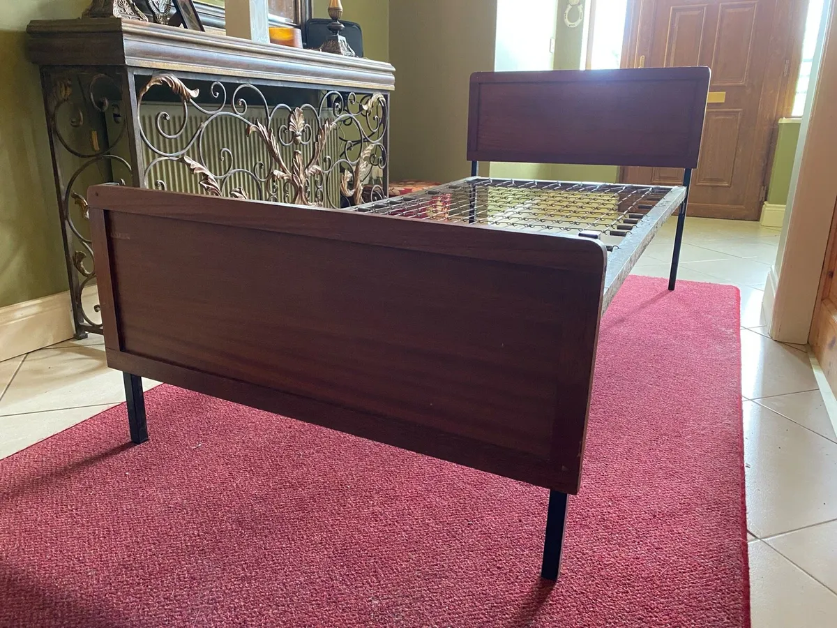 Antique single bed - Image 3