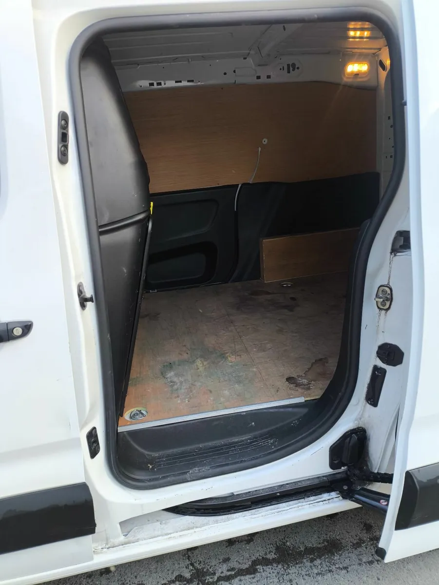 Opel Combo 2021 - Image 4