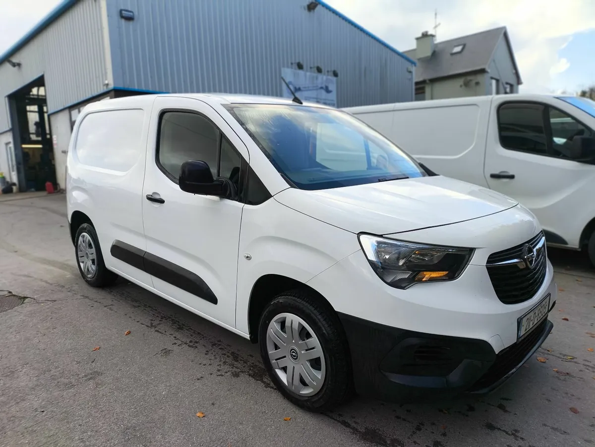 Opel Combo 2021 - Image 1
