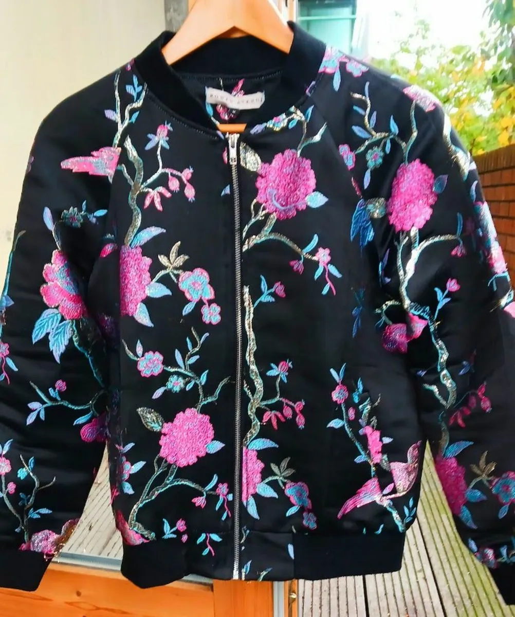 Women's  jackets - Image 3