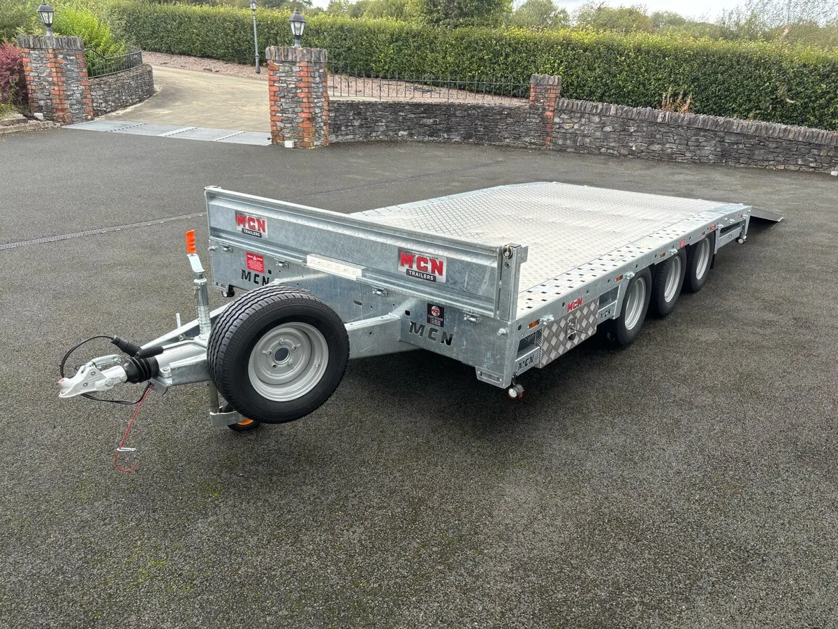 MCN Trailers 14ft Low loader beavertail trailer - Image 3