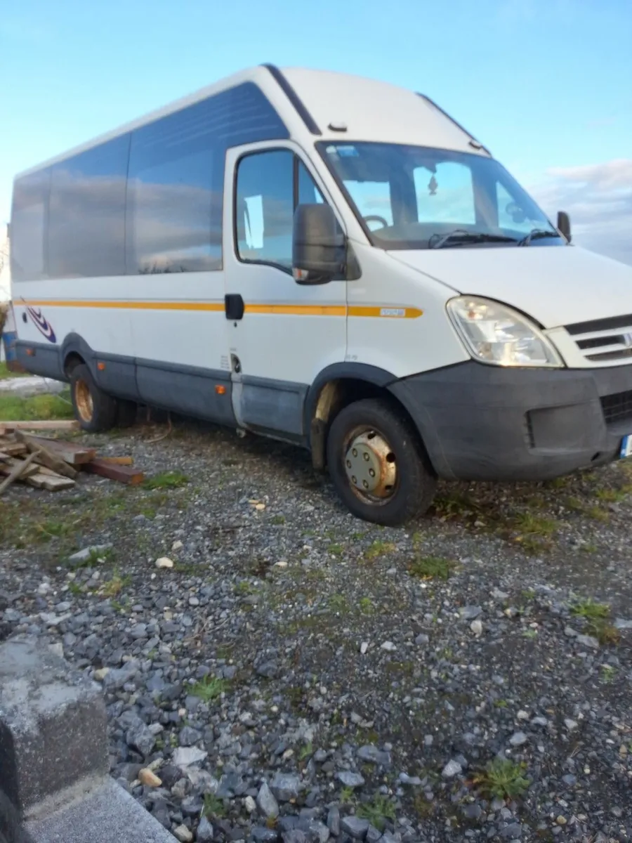 camper van - Image 1