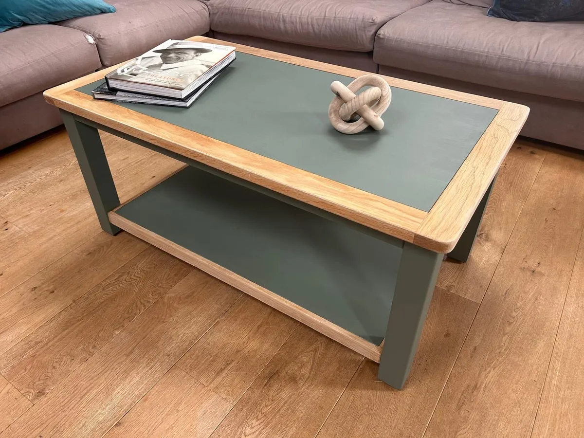 Coffee table - Image 1