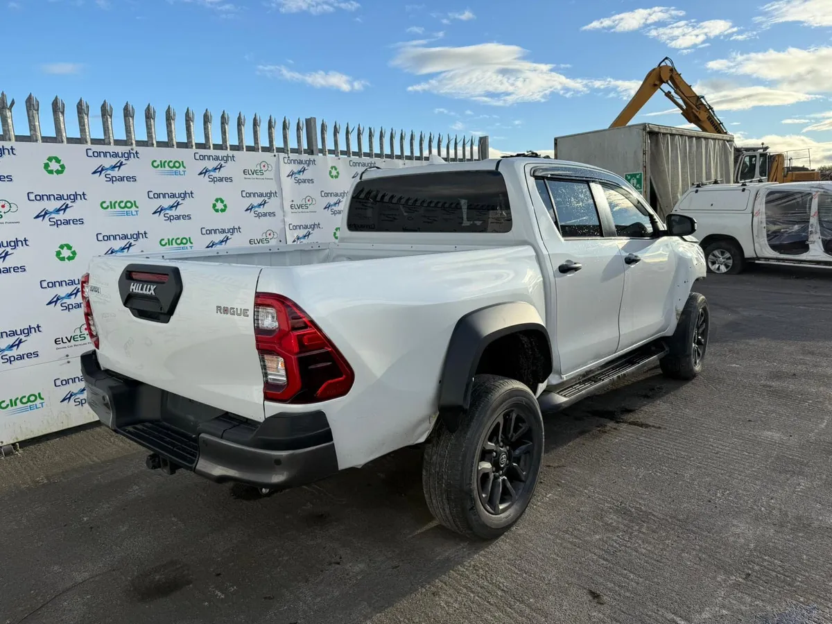 2023 TOYOYA HILUX 2.8D JUST IN FOR BREAKING - Image 3