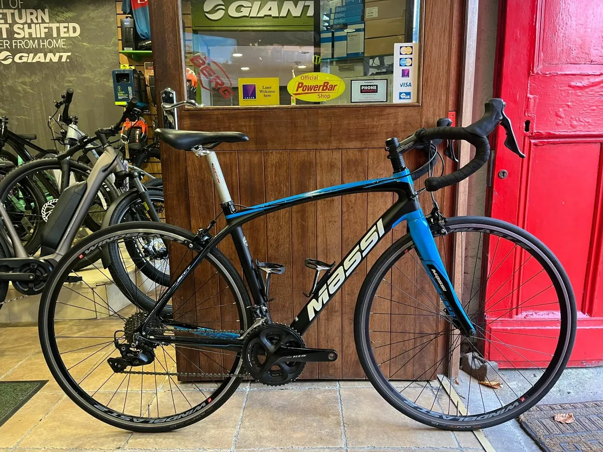 MASSI PRO CARBON ROAD BIKE