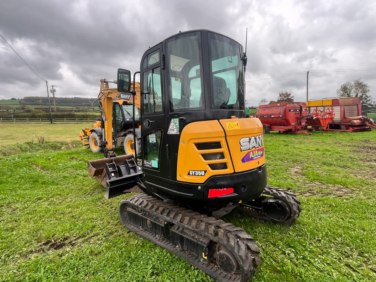 Sany  digger - Image 2