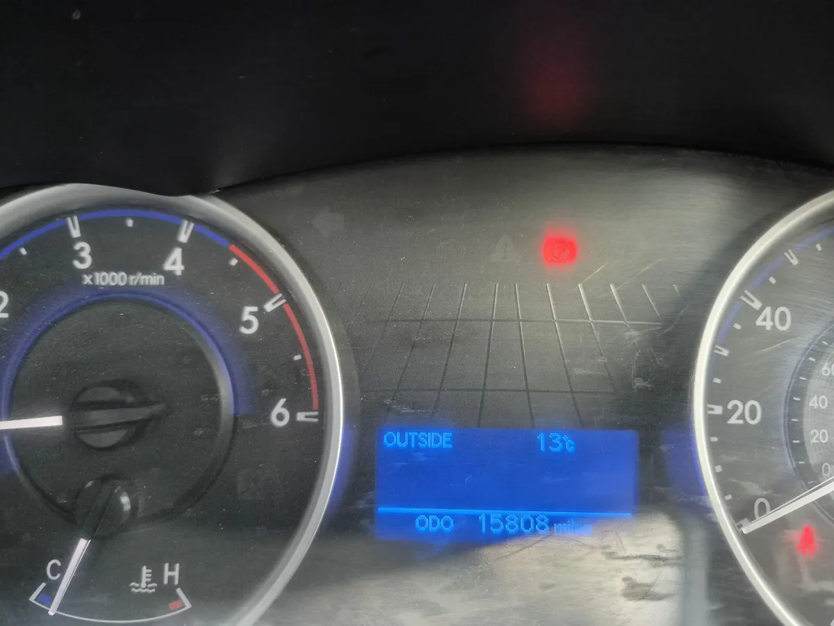 2019 Toyota Hilux Active 2.4L Diesel - Image 2