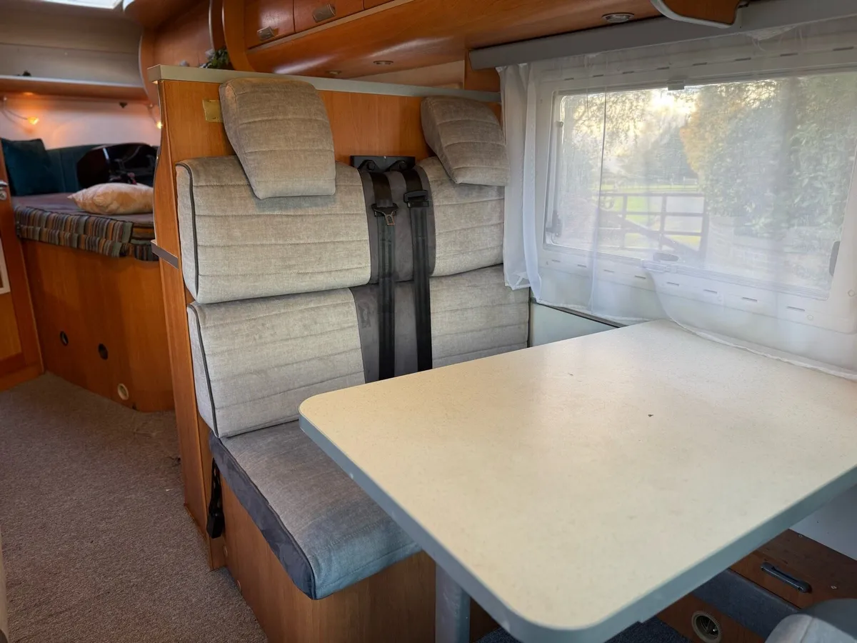 2011 Joint four berth low profile - Image 3