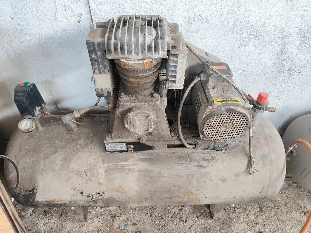 Compressor 200l. - Image 1